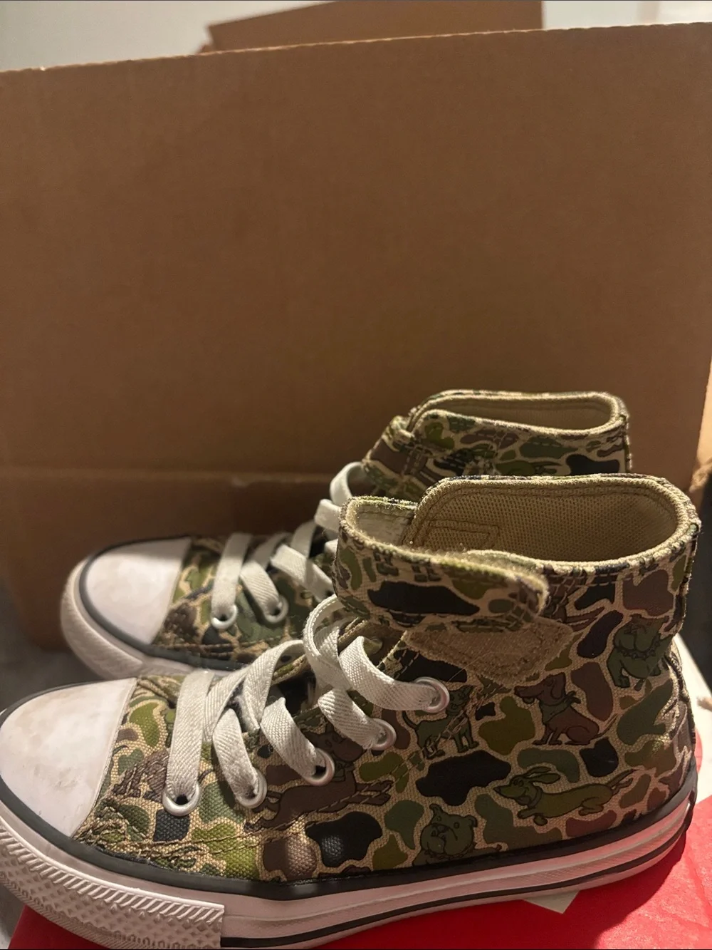 Converse Kids High-Top Sneakers in Green Camo